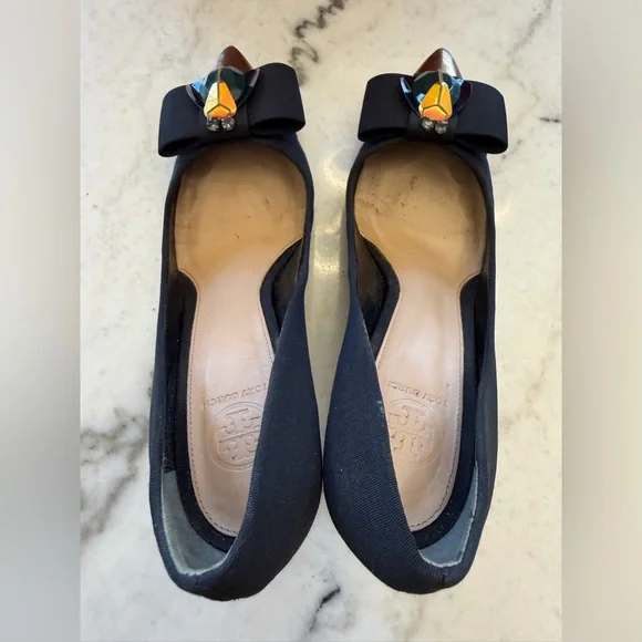 Tory Burch Black and Bronze Beetle Heels Rare - Picture 5 of 12